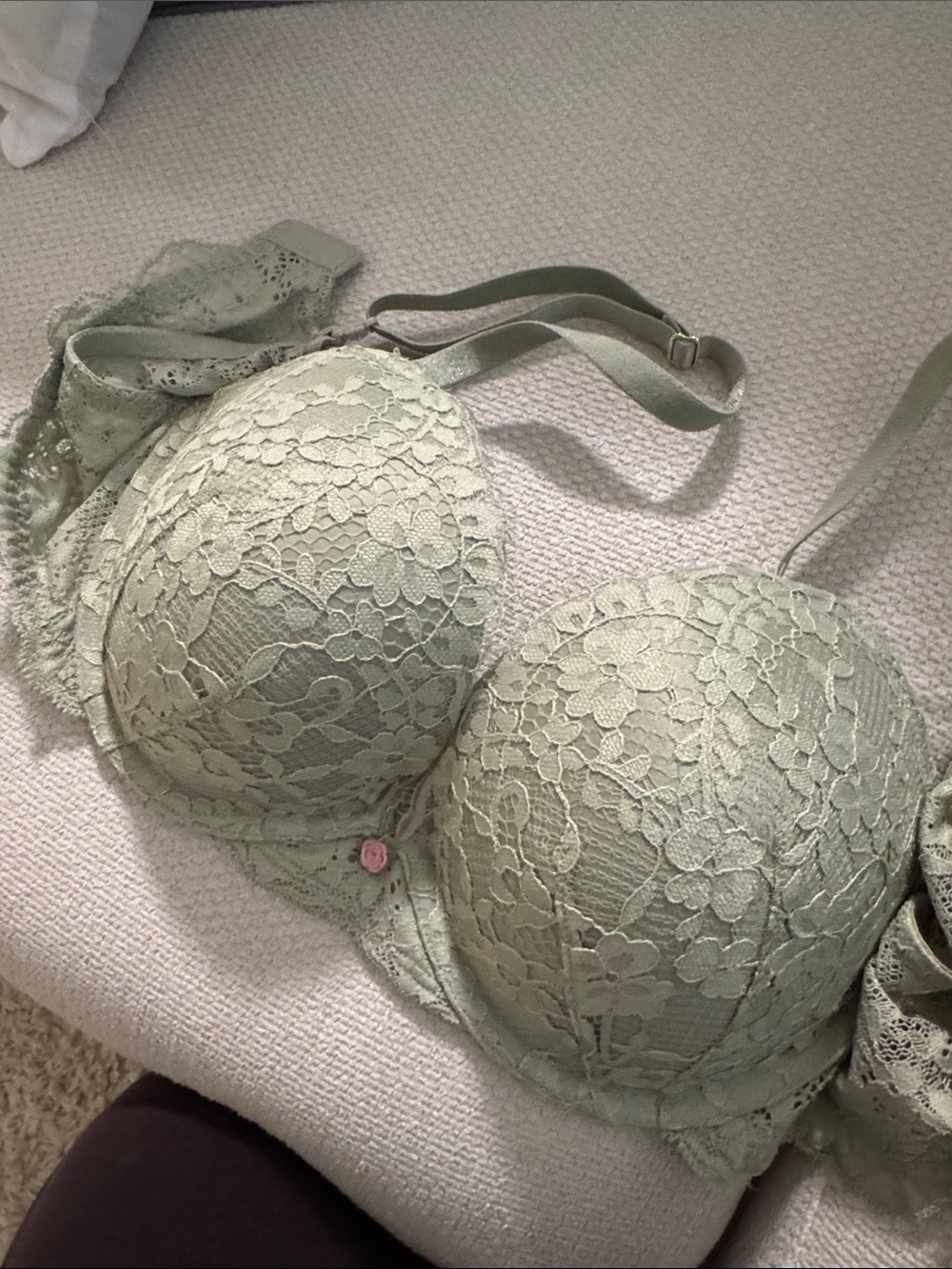 Victoria's Secret Lace Push-Up Bra in Light Sage